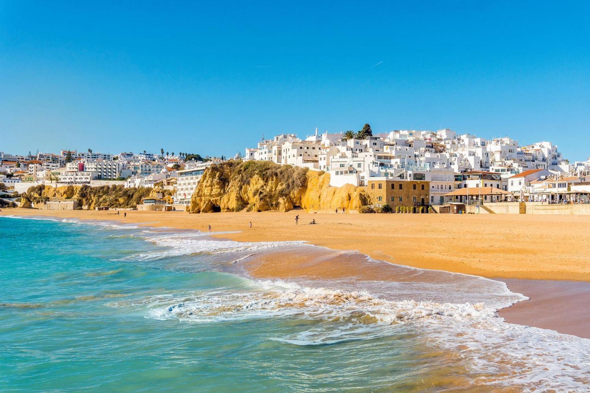 Wonder Charm Guesthouse Albufeira Extérieur photo