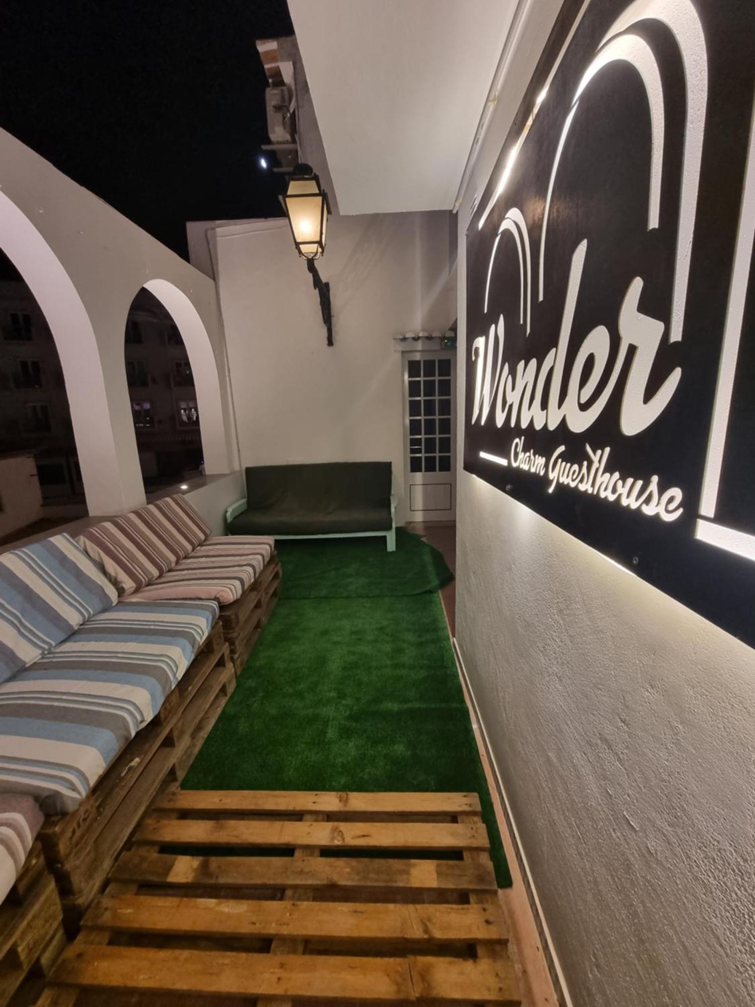 Wonder Charm Guesthouse Albufeira Extérieur photo