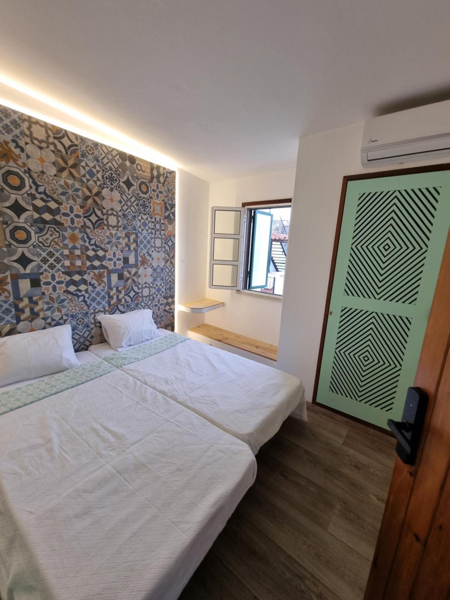 Wonder Charm Guesthouse Albufeira Chambre photo